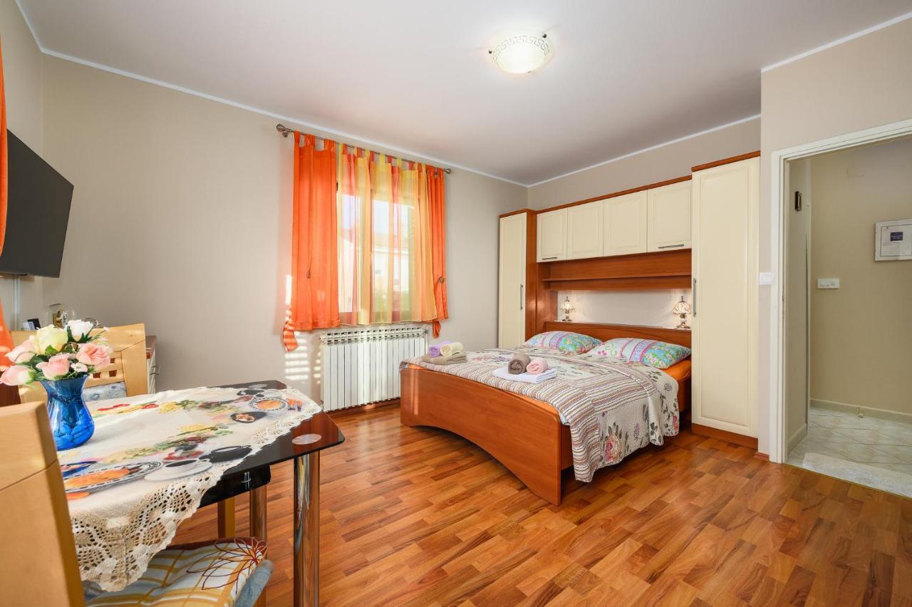 House Alma Lejlighed Poreč Eksteriør billede